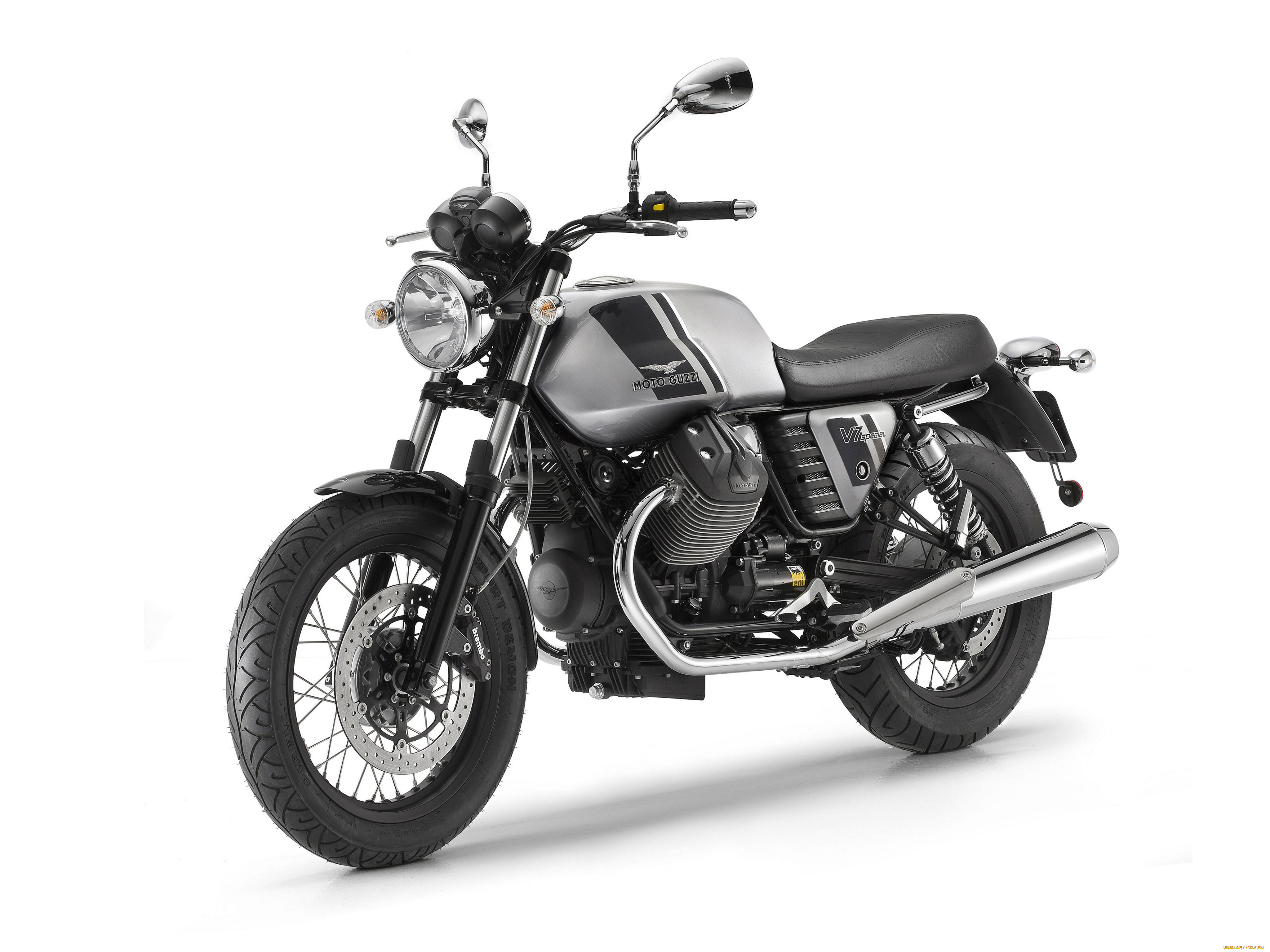 Moto special. Moto Guzzi v7 Special. Moto Guzzi v7 Special 850. Мотоцикл Moto Guzzi v7 Special 850. Horex v007.